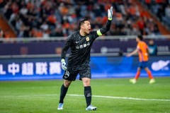 王大雷顶级联赛出场次数达445场 追平汪嵩纪录