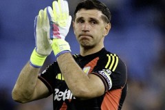 外媒：马丁内斯是夏窗最大输家 已返回维拉