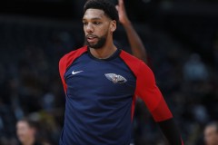 鹈鹕执行奥卡福下赛季的球队选项