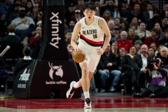 杨瀚森时隔8场再被DNP 开拓者5连胜遭尼克斯终结