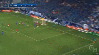 乔文科近在咫尺射门被青木拓矢挡出