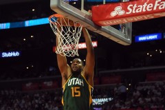 鹈鹕用选秀权交易得到费沃斯