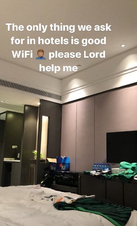 李可吐槽赛区酒店WIFI差