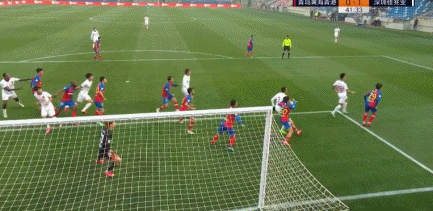 青岛黄海VS深圳佳兆业