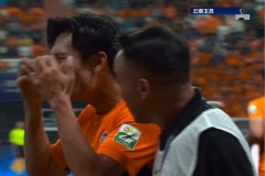 云南玉昆球员张祥硕被撞后出现眩晕 伤势无大碍