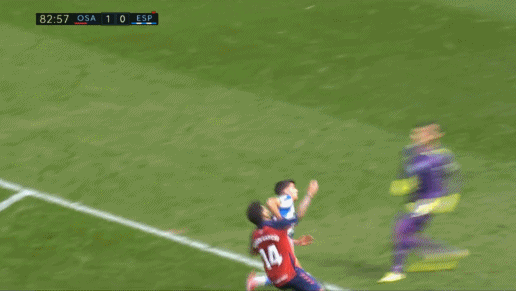 洛佩斯出击犯规