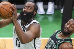 哈登连续创下多项里程碑 难挡塔图姆超神演出