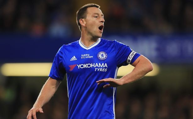 特里：年轻时曾被怀斯掐着脖子教训