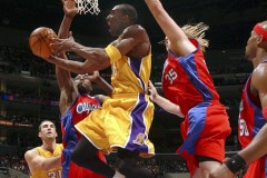 科比曾想离开湖人加盟快船 湖人女老板证实确有其事