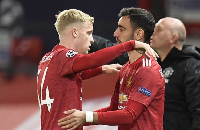 范德贝克必须与众多球员争夺中场位置