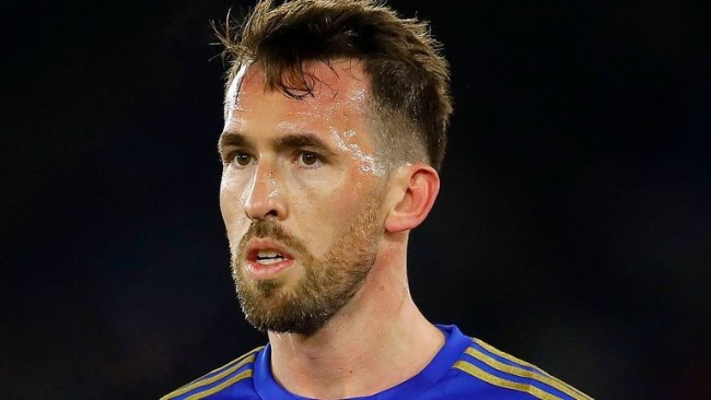 富克斯或伤缺3个月