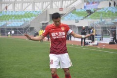 恒大亿元先生枯坐板凳 关键战冒顶恐怕难或稳定出场