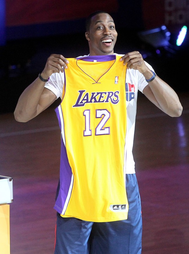 NBA最新消息 湖人将实训霍华德等球员