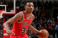 温德尔卡特右脚踝扭伤将缺席明日与鹈鹕的比赛