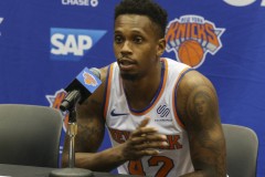 尼克斯计划裁掉兰斯托马斯