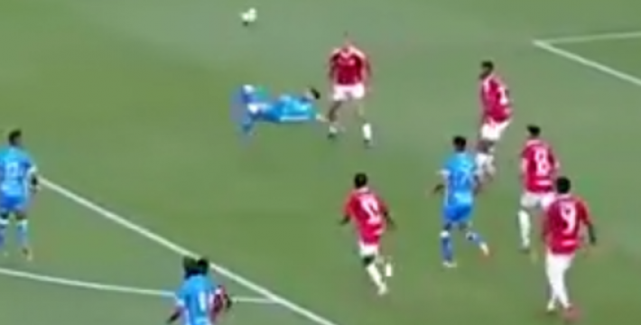 超级舒展！巴西地区联赛倒钩破门