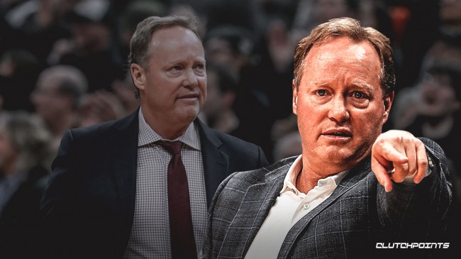 雄鹿主帅布登霍尔泽当选最佳教练奖