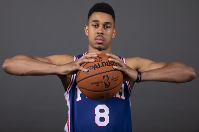 76人执行扎伊尔史密斯球队选项