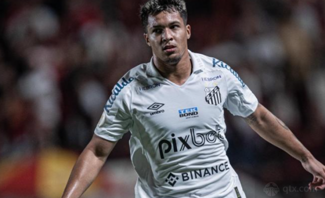 桑托斯前锋马科斯-莱昂纳多