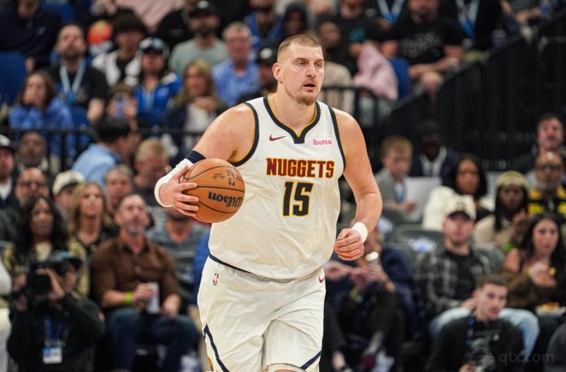 约基奇膝盖韧带完好无损