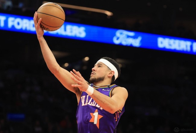 布克与太阳达成2年1.45亿美元