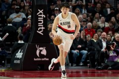 杨瀚森首节出战4分钟0分1板 上半场仅出手1次