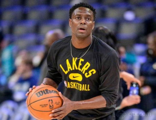 曝湖人试训达伦科里森 预计将会参加球队新赛季训练营