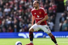 外媒：勒沃库森无意引进埃里克森 中场储备充足