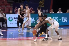 辽宁男篮成第三支季后赛不败夺冠球队 此前只有广东八一做到