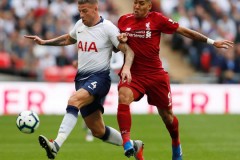 足球比赛时间介绍 足球补时一般多少分钟