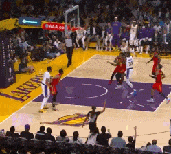 丹尼格林因扣篮被要求药检