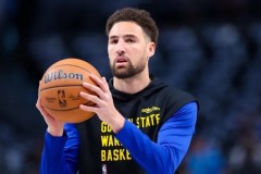 曝湖人独行侠均有意签约克莱 詹姆斯已经联系克莱