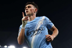 福登首次在欧冠梅开二度 赛后当选全场最佳球员