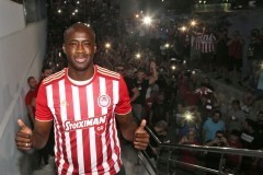 图雷：回到奥林匹亚科斯是时候用球技说话了