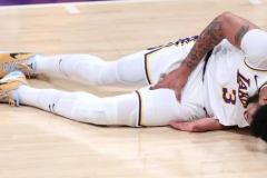 戴维斯最新伤情：戴维斯腹股沟拉伤 詹姆斯对下场比赛宣言