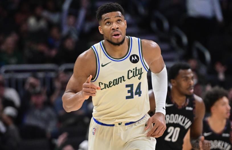 字母哥首轮获全明星东部票王