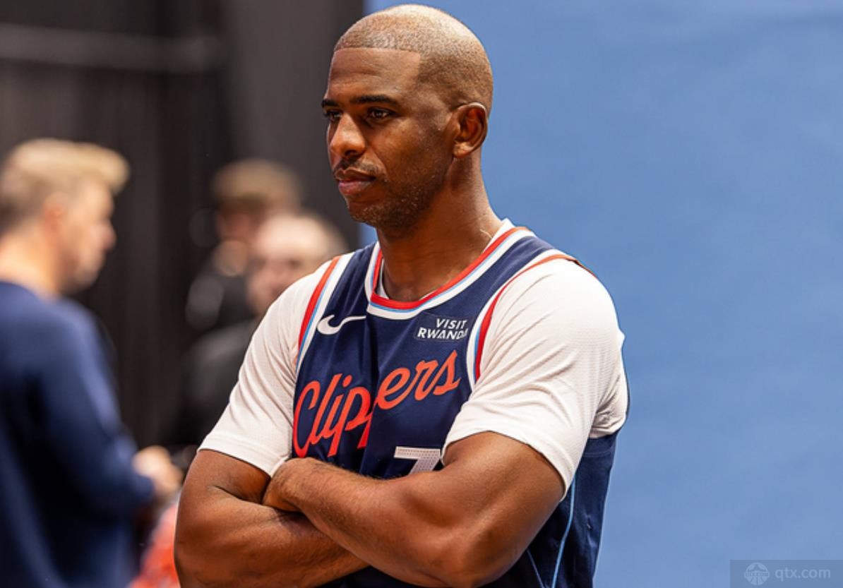 保罗希望可以在快船退役球衣