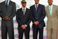 加内特ins转发绿军全明星合照 唯独截掉了雷-阿伦