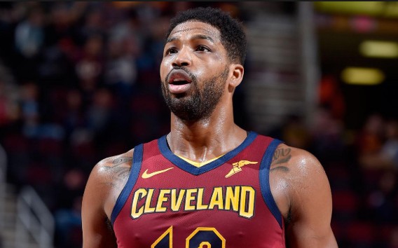 汤普森过去9个赛季效力于骑士