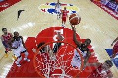 沃克因颈部伤势缺席7-8名排位赛