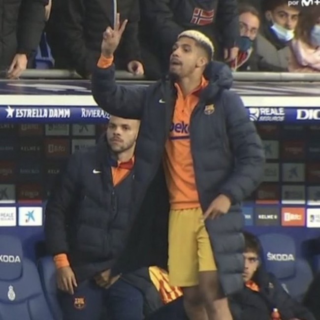 阿劳霍冲西班牙人替补席喊降级