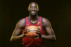 新疆外援法尔今日凌晨抵达乌鲁木齐 已与球队完成汇合