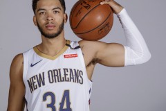 肯里奇威廉姆斯背伤将在一周内复查