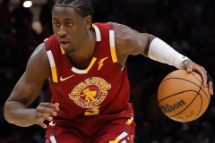 勒韦尔表示自己是一个全能球员 会专注于防守上的表现