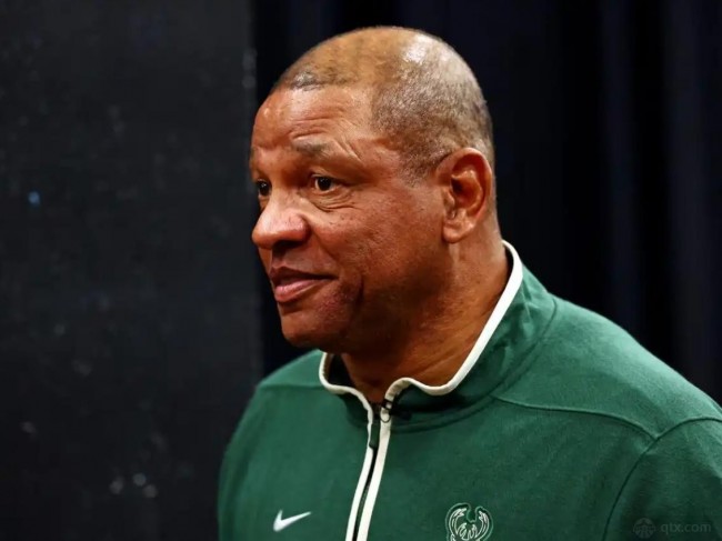 雄鹿无意解雇里弗斯