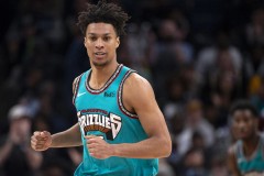 克拉克右股四头肌受伤将至少缺阵两周