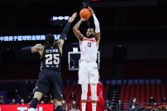 威姆斯计划继续留在CBA征战 想留在广东男篮直到退役