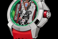 曝C罗送欧国联冠军队友手表 包括若塔家属