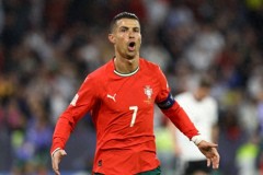 约克：C罗在足球上和梅西相当 退役后可以转行