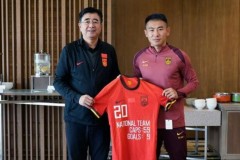 于汉超获颁国足退役球衣 生涯出战59场打入9球